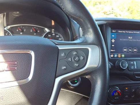 Used 2021 GMC Terrain SLT AWD/4WD image 15