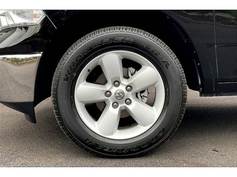 Used 2024 RAM 1500 Tradesman w/ Tradesman SXT Package image 9