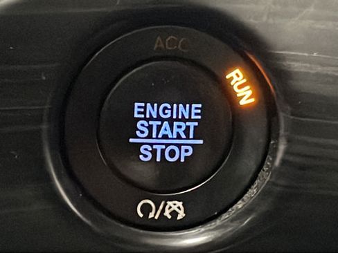 Used 2020 Jeep Grand Cherokee Limited w/ Luxury Group II AWD/4WD image 23