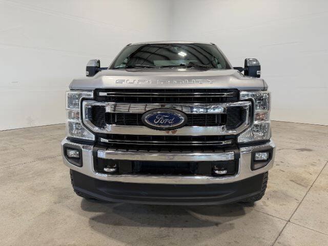 Used 2021 Ford F250 XLT w/ XLT Premium Package AWD/4WD image 3