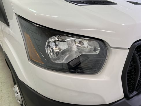 Used 2024 Ford Transit 150 Low Roof AWD image 5