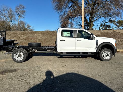 New 2026 Ford F550 4x4 Crew Cab Super Duty image 2