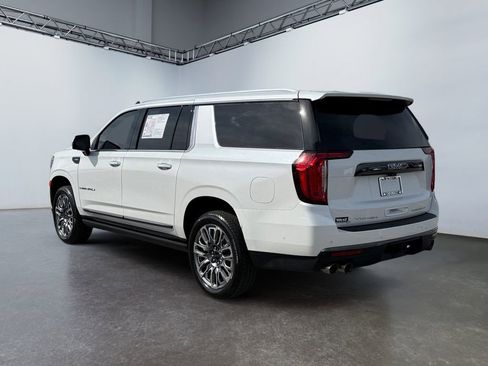 Used 2024 GMC Yukon XL Denali Ultimate image 5