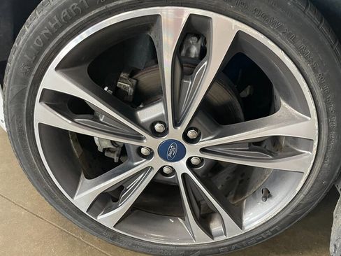 Used 2019 Ford Fusion Titanium AWD/4WD image 26