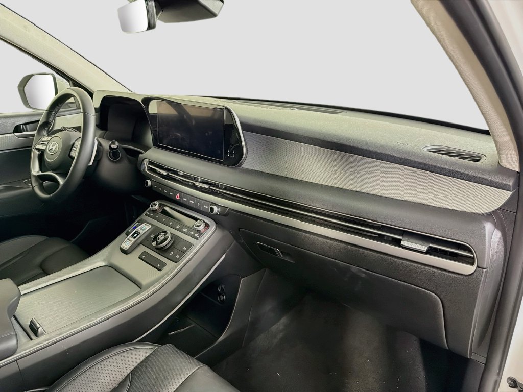 Used 2025 Hyundai Palisade SEL FWD image 33