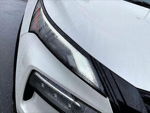 Used 2023 Nissan Rogue SV w/ SV Premium B Package AWD/4WD image 31