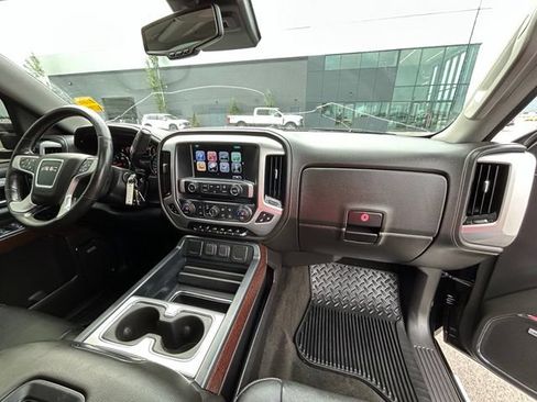 Used 2018 GMC Sierra 1500 SLT AWD/4WD image 32