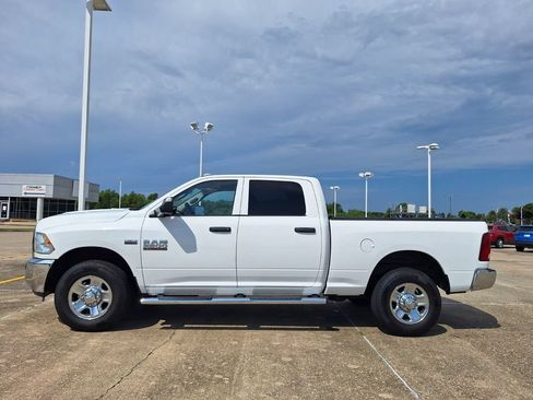 Used 2017 RAM 2500 Tradesman w/ Chrome Appearance Group RWD image 8