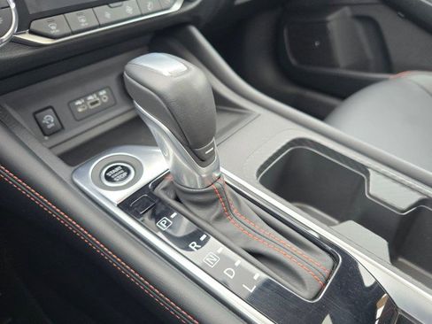 Used 2024 Nissan Sentra SR w/ SR Premium Package image 31