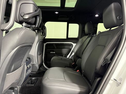 New 2026 Land Rover Defender 130 X-Dynamic SE AWD/4WD image 14