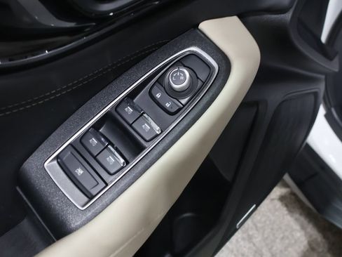 Used 2023 Subaru Outback Limited image 14