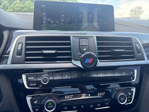 Used 2020 BMW 440i xDrive Coupe w/ M Sport Package AWD/4WD image 21