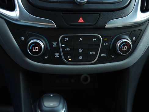 Used 2019 Chevrolet Equinox Premier image 30