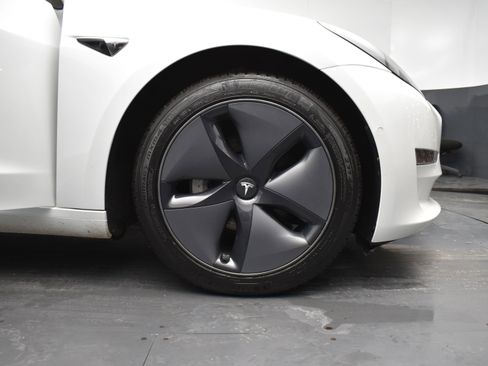 Used 2019 Tesla Model 3 Long Range image 5