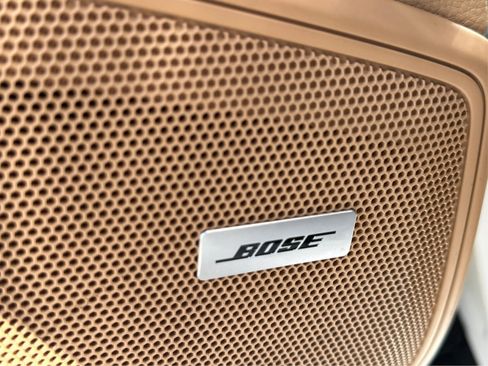 Used 2019 Porsche Panamera 4S image 39