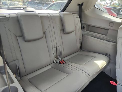 Used 2018 Volkswagen Atlas SE image 38