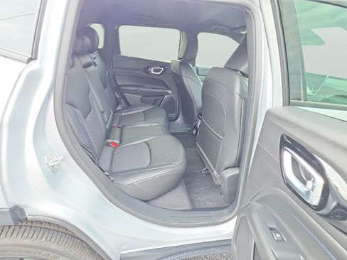 New 2026 Jeep Compass Latitude AWD/4WD image 19