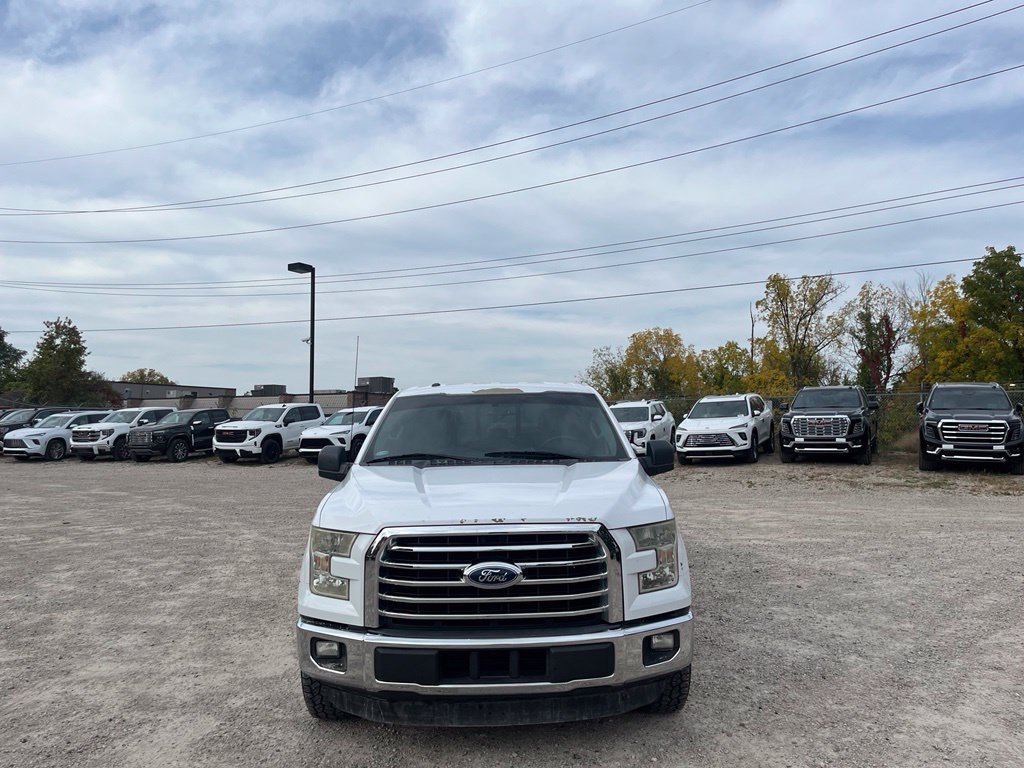 Used 2015 Ford F150 XLT w/ Equipment Group 302A Luxury RWD image 3