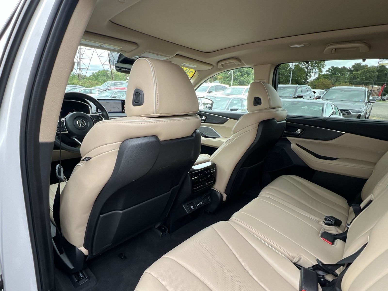 Certified 2024 Acura MDX w/ Advance Package AWD/4WD image 23