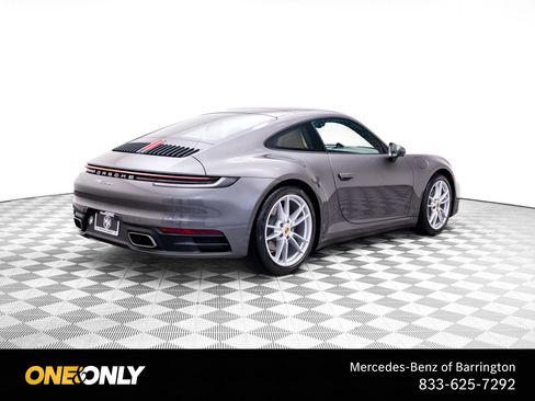 Used 2022 Porsche 911 Carrera RWD image 5