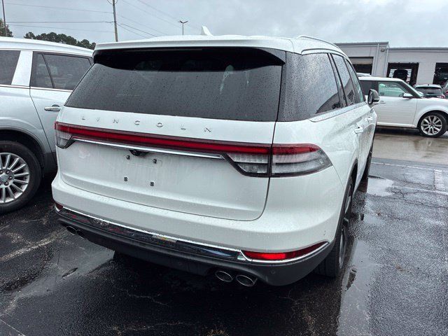 Used 2023 Lincoln Aviator Reserve w/ Equipment Group 201A RWD image 2