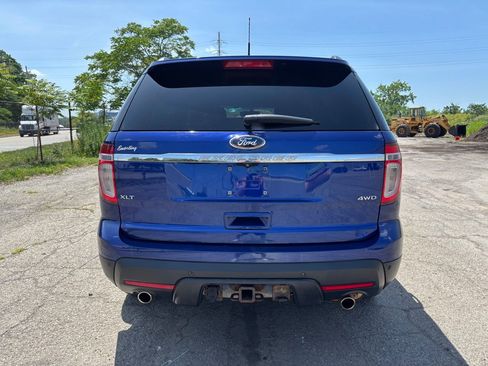 Used 2014 Ford Explorer XLT w/ Equipment Group 202A AWD/4WD image 4