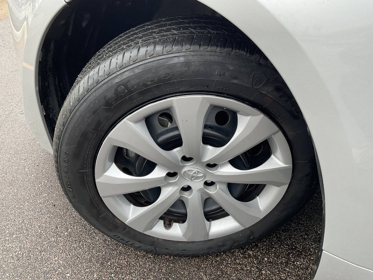 Used 2025 Toyota Corolla LE FWD image 49