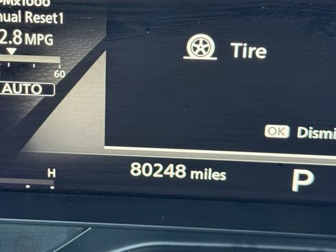 Used 2022 Nissan Pathfinder Platinum w/ Cargo Package image 11