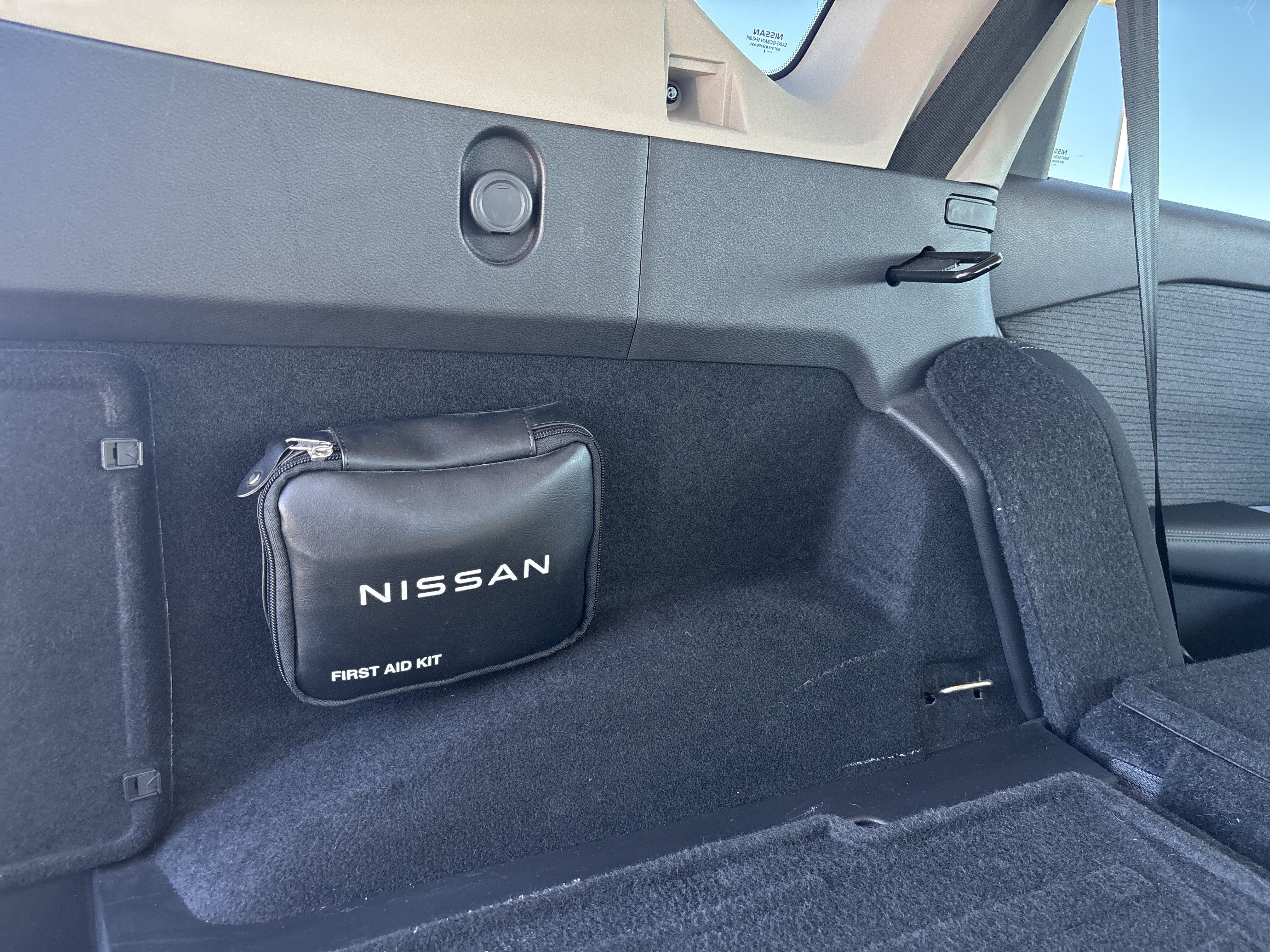 Used 2022 Nissan Rogue SV AWD/4WD image 28