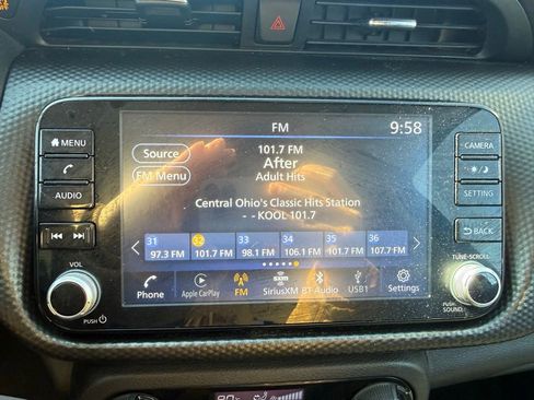Used 2021 Nissan Kicks SV FWD image 17