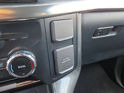 Used 2022 Ford F150 Lariat AWD/4WD image 11