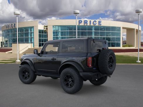 New 2026 Ford Bronco Badlands image 4