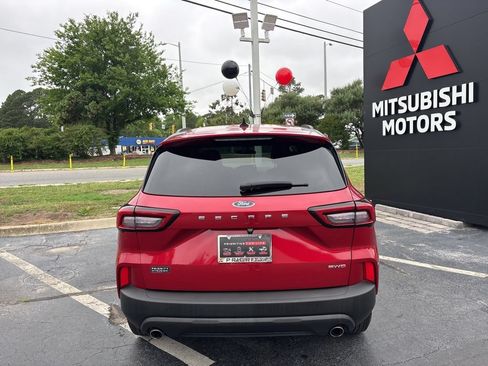 Used 2025 Ford Escape ST-Line AWD/4WD image 4