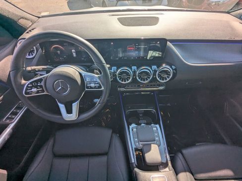 New 2022 Mercedes-Benz GLA 250 4MATIC image 2