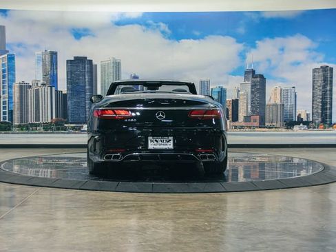Used 2019 Mercedes-Benz S 560 Cabriolet image 12