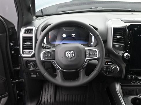 New 2026 RAM 1500 4x4 Crew Cab image 27