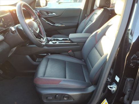 Used 2025 Chevrolet Equinox RS image 15