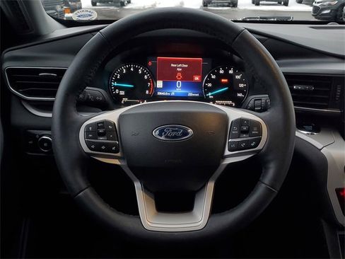 Certified 2023 Ford Explorer XLT w/ Equipment Group 202A image 31