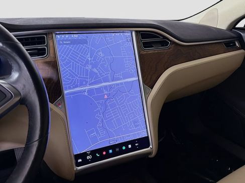 Used 2017 Tesla Model S 60 RWD image 16