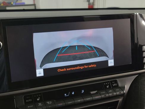 Used 2025 Toyota Camry XLE FWD image 20