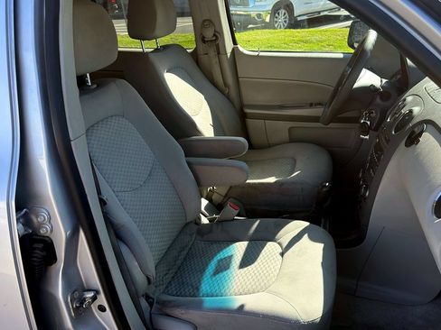 Used 2011 Chevrolet HHR LT FWD image 25