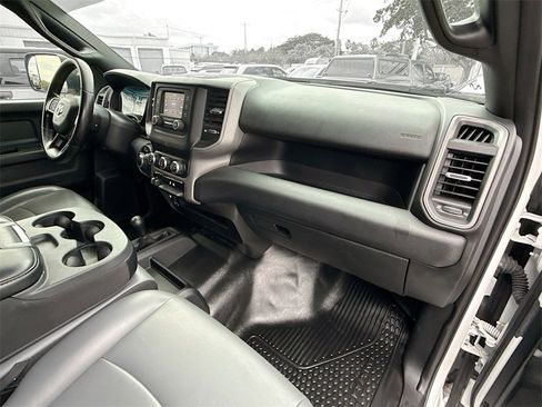Used 2021 RAM 2500 Tradesman w/ Chrome Appearance Group image 31
