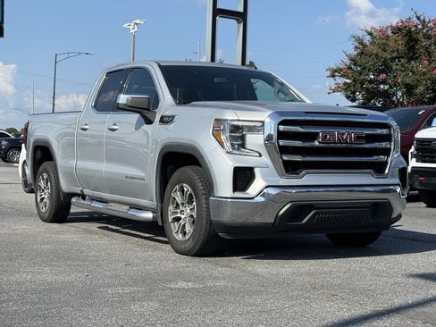Used 2019 GMC Sierra 1500 SLE w/ SLE Value Package RWD image 2