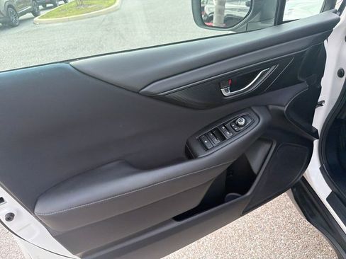 Used 2022 Subaru Outback Premium image 14