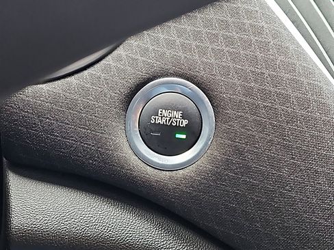 Used 2023 Chevrolet Malibu LT image 23