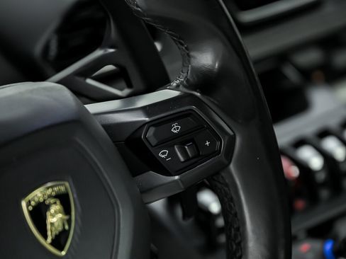 Used 2018 Lamborghini Huracan LP 580-2 image 28