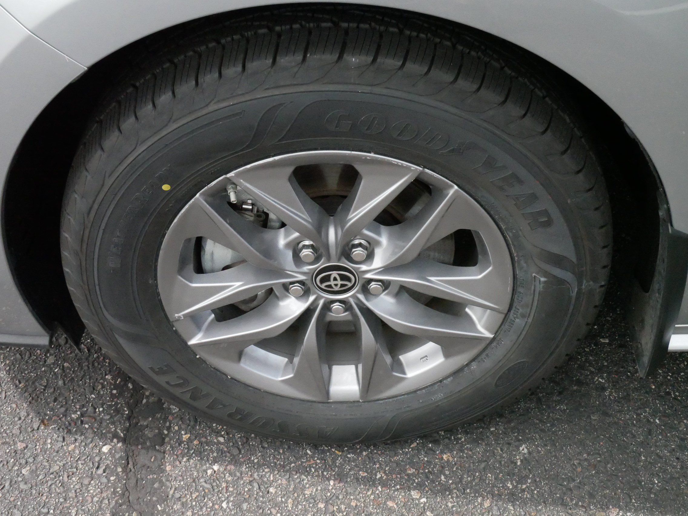 Certified 2025 Toyota Sienna XLE w/ XLE Plus Package AWD/4WD image 15