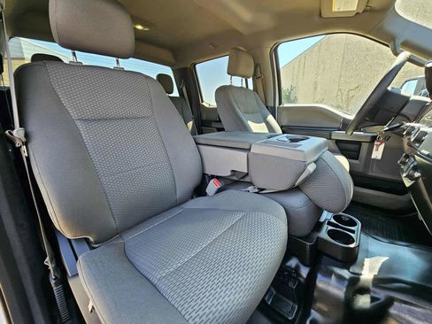 Used 2015 Ford F150 XLT w/ Trailer Tow Package image 18