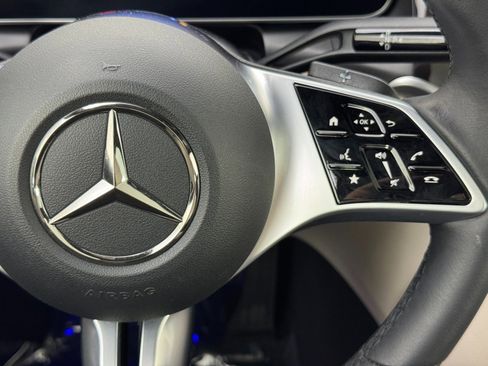 Used 2023 Mercedes-Benz GLC 300 4MATIC w/ Driver Assistance Package image 24