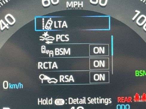 Used 2023 Toyota RAV4 XLE Premium image 19